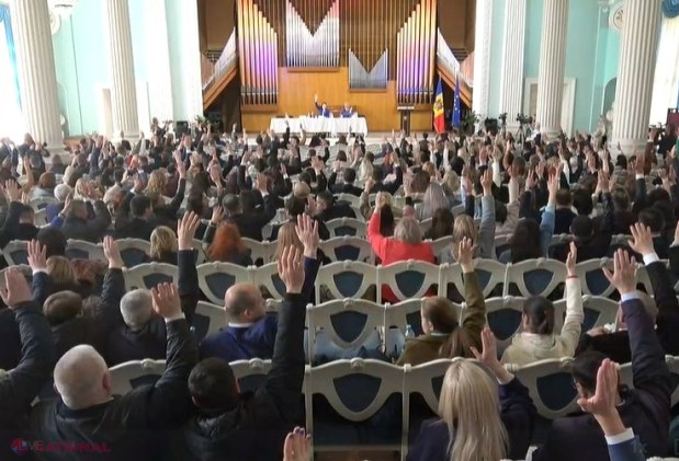„Fum ALB” la Adunarea Generală a Judecătorilor. Magistrații și-au desemnat cei PATRU candidați în cadrul CSM