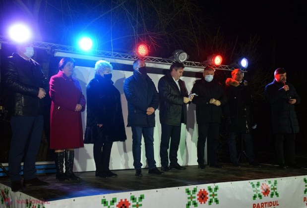 FOTO // Încă un sat iluminat în raionul Orhei. Echipa Partidului „ȘOR” a adus lumină pe străzi și la Șercani