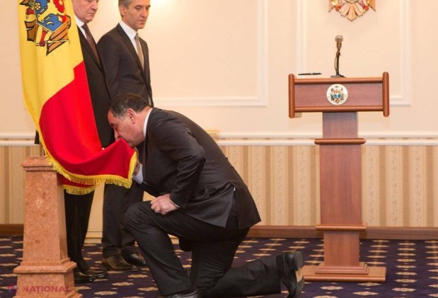 FOTO JURĂMÂNTUL lui Troenco // Timofti: E cel mai potrivit candidat la funcţia de ministru al Apărării
