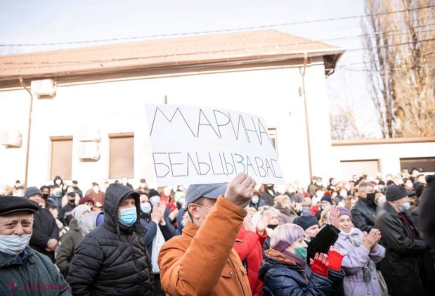 LIVE // Protest de amploare în fața Judecătoriei Bălți! Manifestanții cer ca Marina Tauber să fie lasată să candideze și să fie viitorul PRIMAR al municipiului Bălți