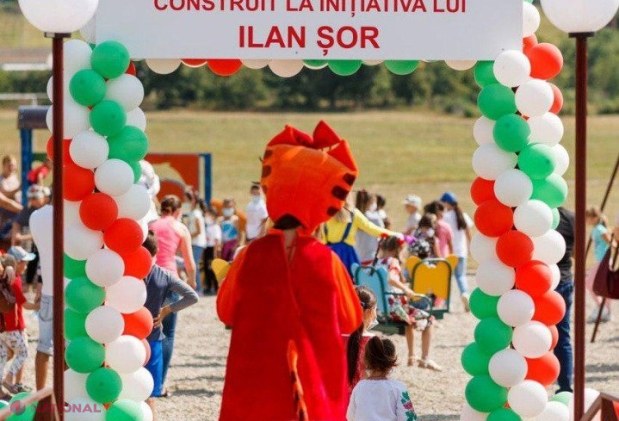FOTO // Un nou PROIECT lansat la inițiativa lui Ilan Șor: „Câte un teren de joacă pentru copii în fiecare sat”. Primul a fost inaugurat în satul Cuhnești