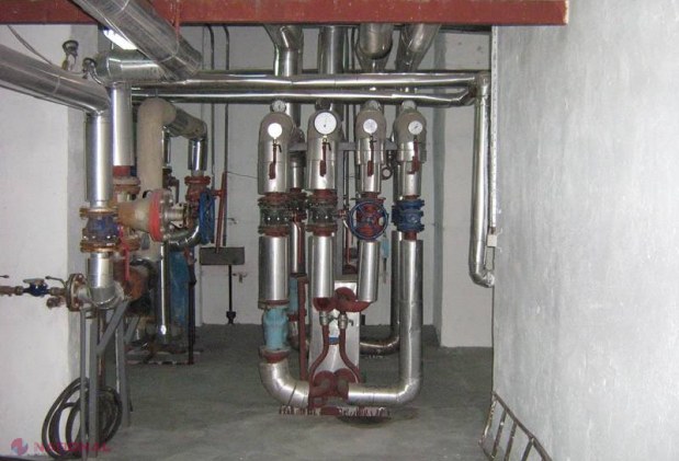 Mai multe blocuri din Chișinău trec la un NOU sistem de termoficare. Facturi mai mici cu 34 la sută?