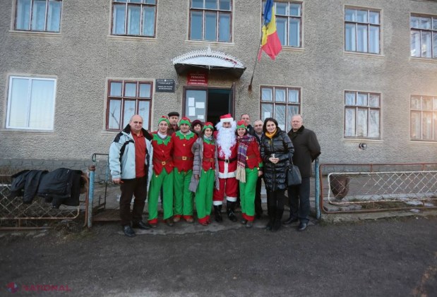 Vă mulțumim! Moș Crăciun a fost la Fântânița! Cu văcuță, alimente, haine, bani, televizor și frigider