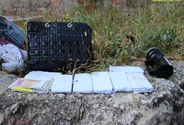 VIDEO // Cricova: S-a dus la poștă și a rămas FĂRĂ geanta cu 75 000 de lei. Un copilandru, principalul suspect