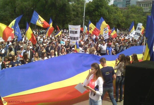LIVE VIDEO // Peste 20 de MII de oameni scandează 