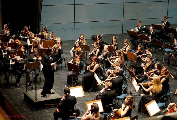 VIDEO // Filmulețul de bilanț al celei mai TINERE orchestre din Chișinău. Cum și-au urmat violoniștii pasiunea