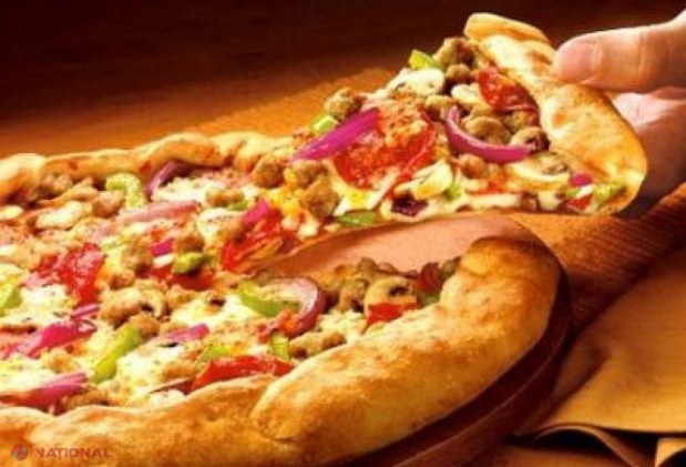 Pui la grătar cu FIRE DE PĂR în meniul unei PIZZERII din capitală