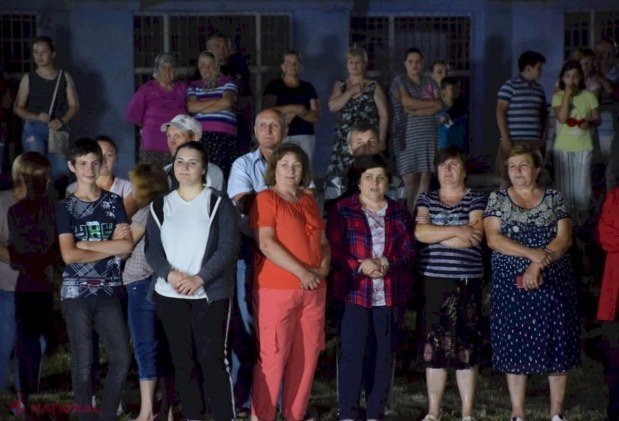 FOTO // Raionul Orhei, ILUMINAT aproape în totalitate. Isacova, un alt sat dotat cu iluminat stradal: „Orhei a devenit un raion model de dezvoltare, iar asta se datorează muncii asidue a echipei noastre”