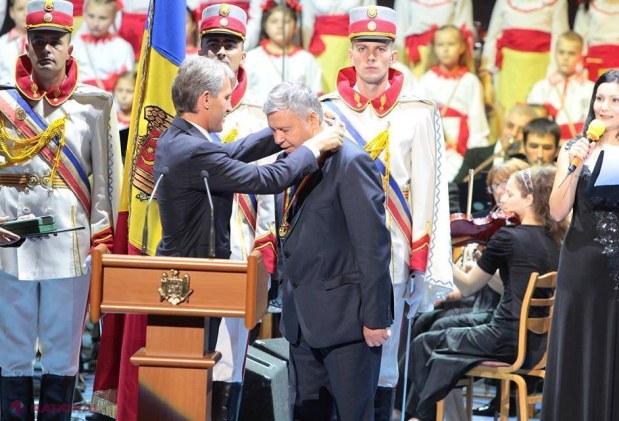 FOTO // Premiile Naționale au ajuns la laureați