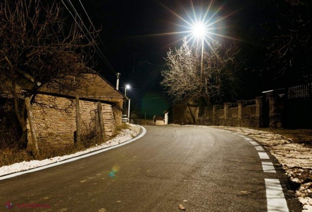 FOTO // Încă două porțiuni de drum în comuna Jora de Mijloc, date în exploatare de primarul Partidului „ȘOR”, Marina Tauber