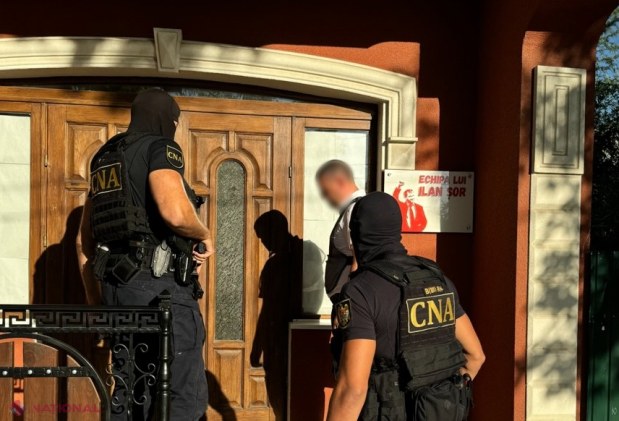 FOTO // Șase oameni ai lui Șor de la Comrat, REȚINUȚI într-un dosar de finanțare ilegală a unei formațiuni politice. Organele de drept au efectuat PERCHEZIȚII, în cadrul cărora au găsit bani și carduri bancare