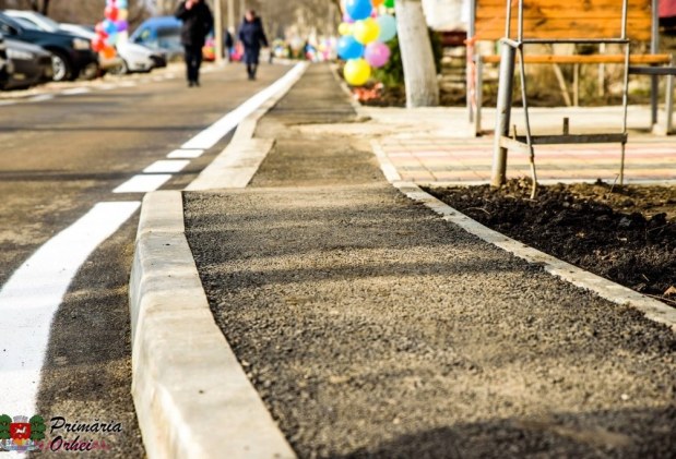 FOTO // „Operațiunea Curtea”, implementată de municipalitatea Orhei, continuă și iarna. Încă cinci curți modernizate în TOTALITATE au fost date în exploatare