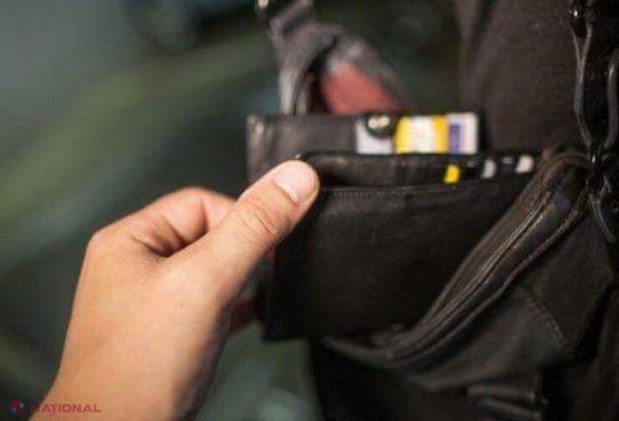 Patru pungași din Chișinău, reținuți pe urme fierbinți: Mii de lei sustrași din buzunare în timpul călătoriilor cu transportul public