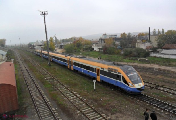 Excursie gratuită cu trenul până la Ungheni pentru copiii de la un gimnaziu internat din capitală