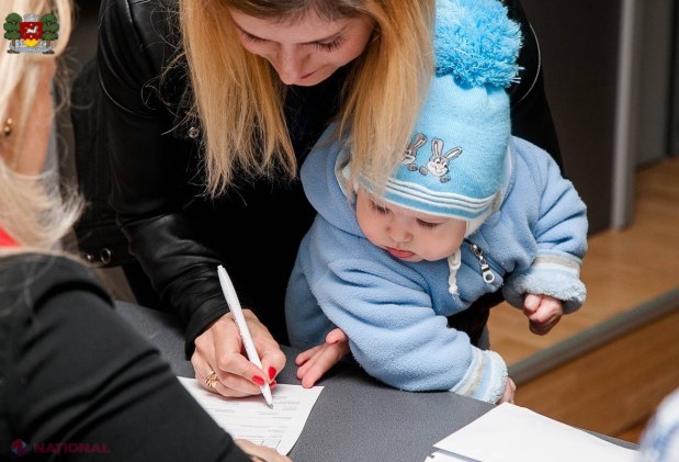 Programul continuă - 32 de familii din Orhei au primit îndemnizații unice din partea primarului Șor. Sumele variază între 7000 și 10 000 de lei