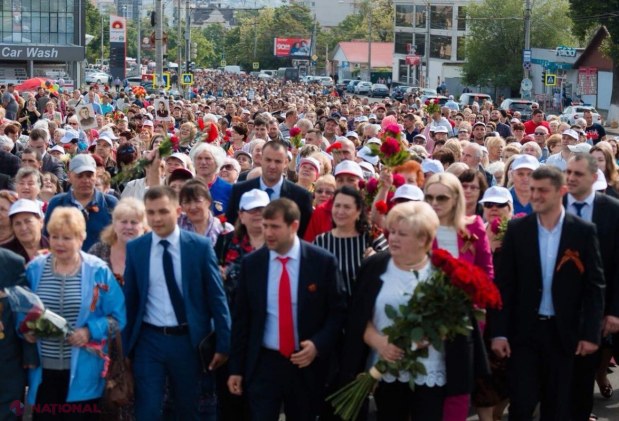 FOTO // Mii de simpatizanți ai Partidului „ȘOR” au organizat un MARȘ cu prilejul zilei de 9 mai