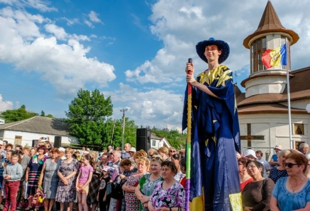 FOTO // Ilan Șor a mai inaugurat o stradă din Orhei, după ce a fost reparată capital