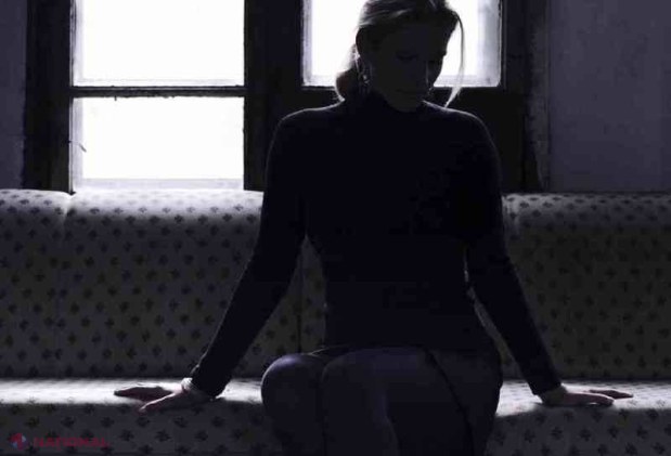 O tânără din Ungheni a fost la un pas să fie VÂNDUTĂ pentru a practica prostituția în Italia sau Franța. Bănuiții au fost REȚINUȚI