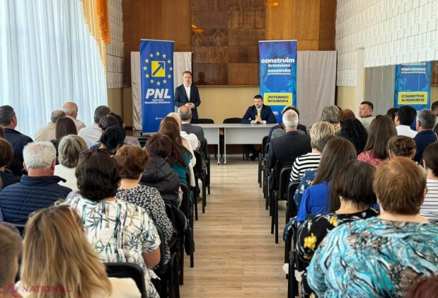 FOTO // Adrian Dupu, înaintea alegerilor EUROPARLAMENTARE de pe 9 iunie: „Am fost în peste 20 de raioane și zeci de localități... Cetățenii R. Moldova își doresc să fie cât mai curând alături de România în UE”