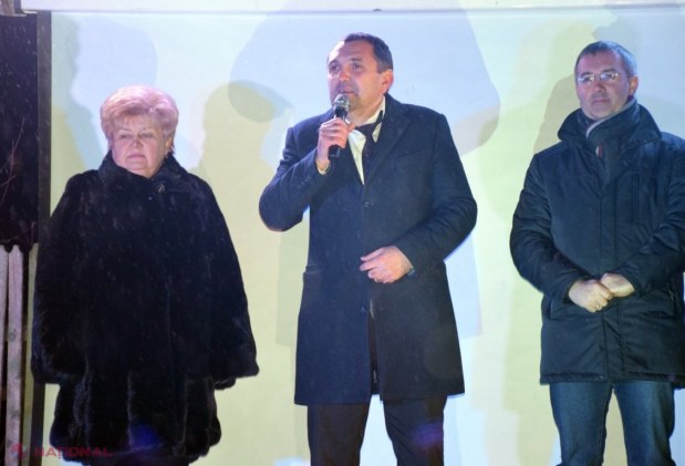 FOTO // Încă o comună din raionul Orhei are iluminat stradal, grație unui proiect al Partidului „ȘOR”