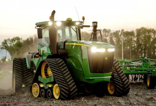 Este, probabil, CEL MAI SCUMP tractor din lume. Doar cei mai bogați fermieri și-l pot permite, dar are o productivitate ...
