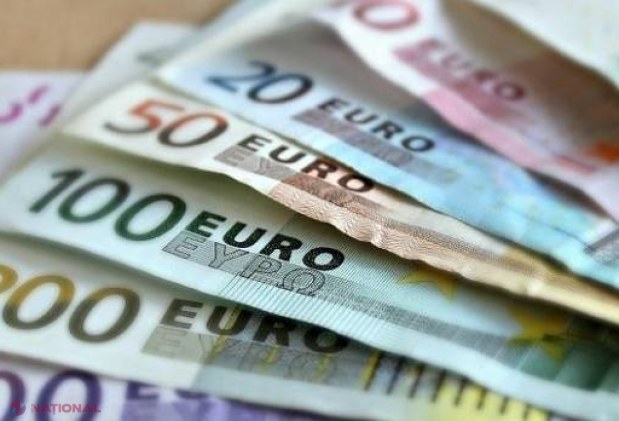 Câte 350 de euro de la stat pentru fiecare tânăr din România. Cu o singură condiţie  