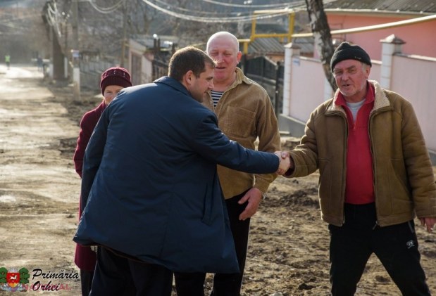 FOTO // Ilan Șor: „În timp ce politicienii pălăvrăgesc, eu construiesc drumuri”