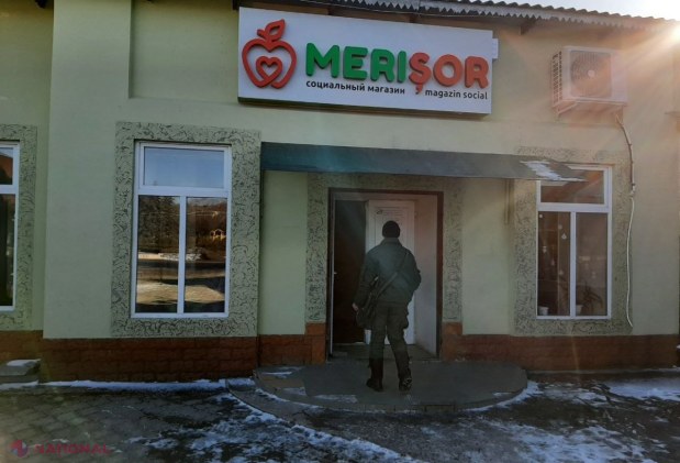 FOTO // Magazinele sociale, lansate la inițiativa lui Ilan Șor, în AJUTORUL cetățenilor cu venituri modeste: „Oamenii cumpără produse de primă necesitate: pâine, lapte, carne. Toți se plâng că au pensiile mici și nu-și permit prea multe”