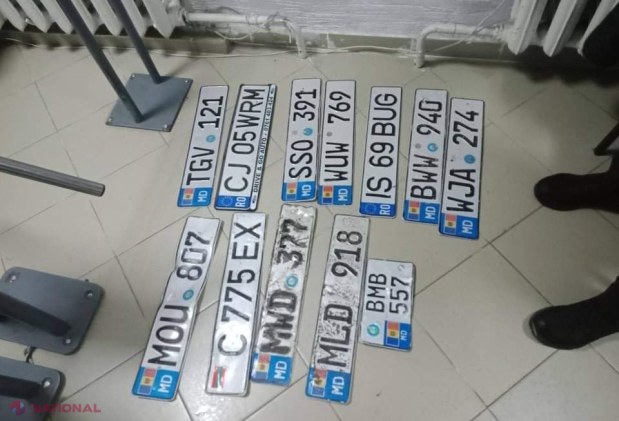 Ploile puternice de sâmbătă au lăsat numeroase mașini fără plăcuțele cu numere de înmatriculare: De unde le pot ridica șoferii