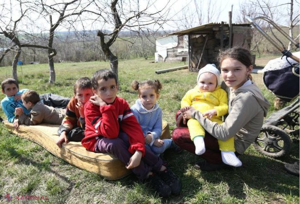 R. Moldova // Mamă de meserie: 14 copii la 37 de ani!