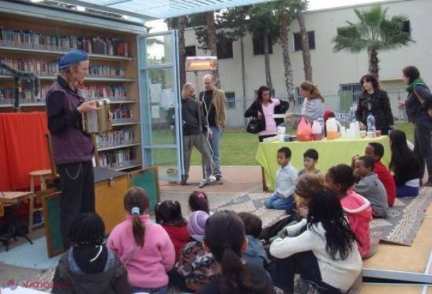 Cele mai FRUMOASE LIBRĂRII în aer liber