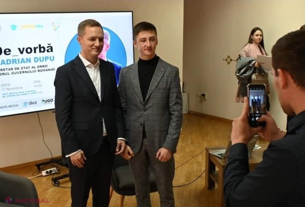 Ce înseamnă să fii secretar de stat al DRRM sau să deții o funcție de demnitate publică. Adrian Dupu le-a dezvăluit tinerilor din R. Moldova cum să-și construiască o CARIERĂ de succes