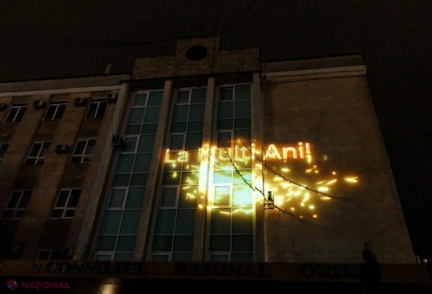 FOTO // Orheiul se laudă cu cel mai MARE pom de Crăciun din R. Moldova. Ilan Șor: „Orheiul a devenit pentru al șaptelea an consecutiv CAPITALA sărbătorilor de iarnă”. În centrul municipiului a fost amenajat și un „orășel european”