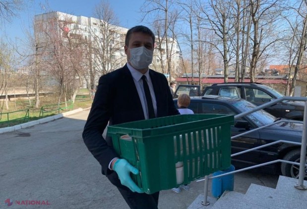 FOTO // Proimobil.md continuă să ofere PRÂNZURI eroilor acestor zile: „E a treia zi când le oferim prânzuri medicilor, iar starea de spirit, speranța și încrederea care a reapărut în ochii lor obosiți nu poate decât să ne bucure”