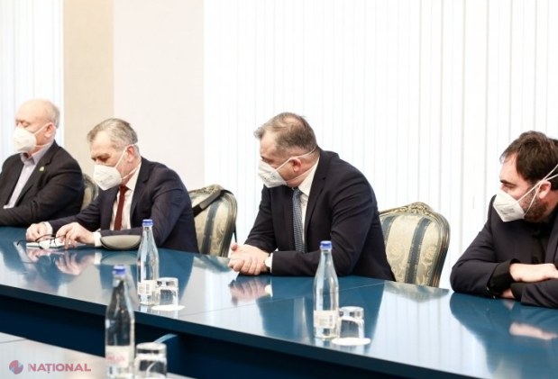 FOTO // Cei mai mari CRITICI ai guvernării au fost chemați de URGENȚĂ la Președinție. Despre ce a discutat Maia Sandu cu Mark Tkaciuk, Ion Chicu, Renato Usatîi sau Vasile Costiuc