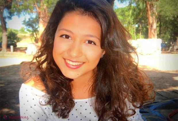 Adolescenta noastră din Portugalia cântă ca un pianist desăvârșit   