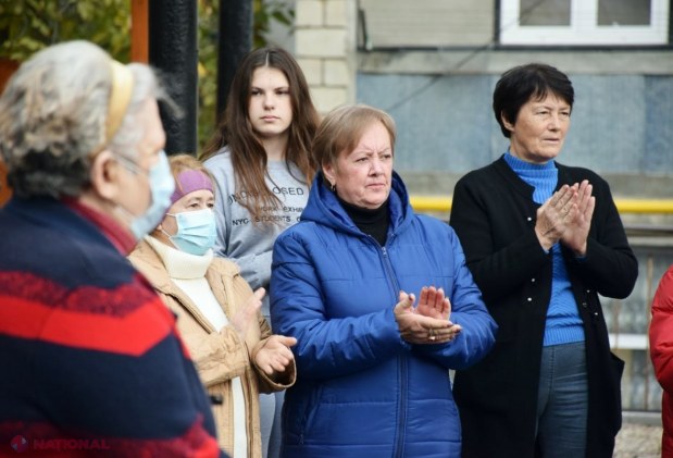 FOTO // Peste 50 de CURȚI de bloc din Orhei au fost MODERNIZATE de echipa lui Ilan Șor. O nouă curte a fost dată recent în exploatare: „Facem așa încât Orhei să devină un model de dezvoltare pentru toate orașele din R. Moldova”