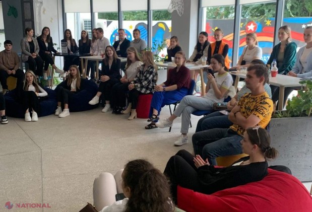 Ambasadorul Cristian-Leon Țurcanu, către studenții de la Bălți: „Experiența României arată că apartenența la UE înseamnă protejarea identității, tradițiilor și valorilor într-un mediu prosper și sigur