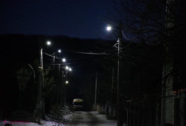 FOTO // Echipa lui Ilan Șor și-a mai îndeplinit o promisiune - Comuna Seliște cu peste 4 000 de locuitori a fost ILUMINATĂ integral