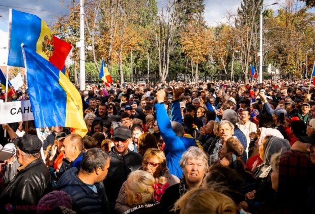 Un nou protest în fața Președinției și Parlamentului. Ilan Șor a îndemnat protestatarii să instaleze mai multe corturi în fața instituției prezidențiale. „Orășelul schimbării” s-ar putea extinde în toată capitala!