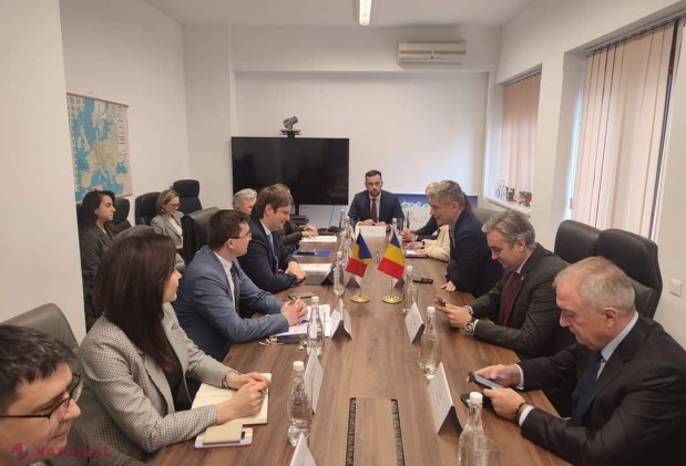 Vicepremierul Andrei Spînu, vizită la București: „Securitatea energetică a R. Moldova poate fi asigurată doar prin și cu ajutorul României”. Discuții despre interconectarea liniilor electrice Bălți-Suceava și cooperarea în domeniul energiei nucleare