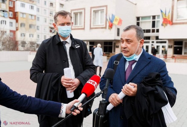 FOTO // Deputații Ulanov și Jardan au fost ELIBERAȚI din arest. Partidul „ȘOR” și Platforma „Pentru Moldova”: „Este un prim pas spre dovedirea nevinovăției lor. Decizia instanței arată cât de subțiri sunt învinuirile procurorilor”