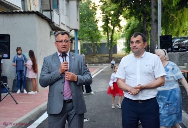 FOTO // La Orhei continuă lucrările re RENOVARE a curților de bloc: „Noi am așteptat peste 40 de ani să avem așa ceva”