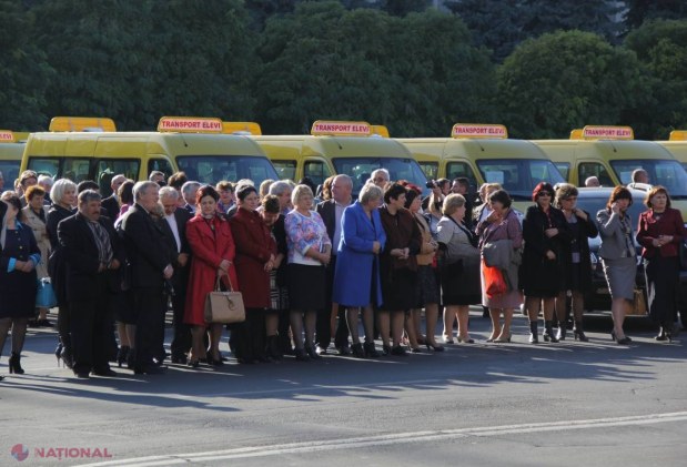 REPORTAJ FOTO // Cadoul României pentru școlile din R. Moldova