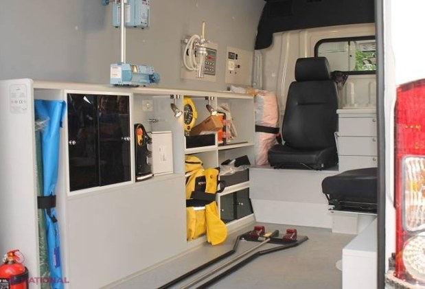 FOTO // Încă 17 autosanitare noi pentru Serviciul de Urgență din R. Moldova