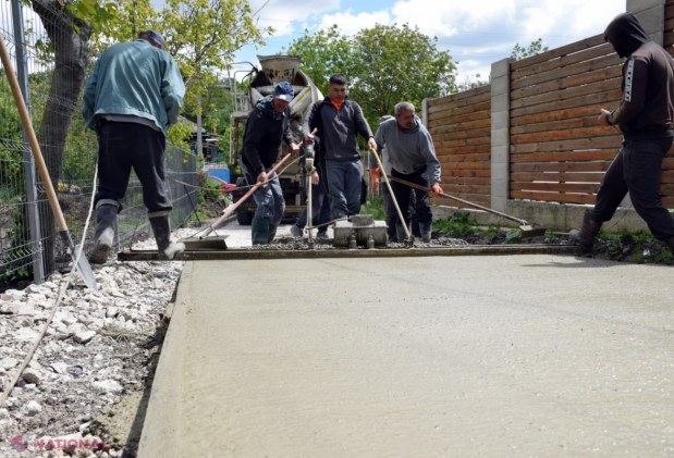 FOTO // Echipa lui Ilan Șor din raionul Orhei continuă să renoveze drumurile din sate