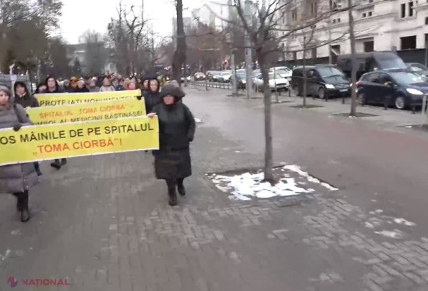 Angajații Spitalului de Boli Infecțioase „Toma Ciorbă”, PROTEST în fața Guvernului. Personalul instituției medicale este împotriva FUZIUNII cu Spitalul Dermatologie și Maladii Comunicabile: „Reforme și optimizare, nu lichidare”