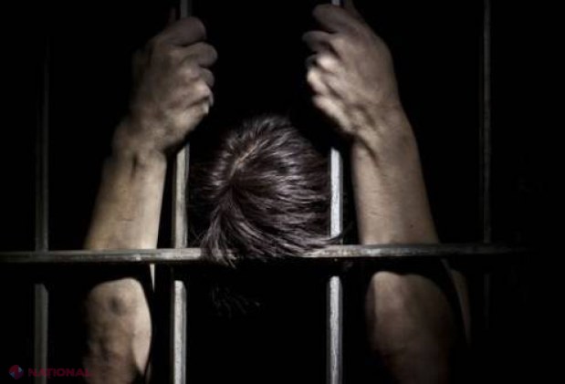 Detenţie pe VIAȚĂ pentru tânărul din Căușeni care a VIOLAT o fetiță de doi anișori