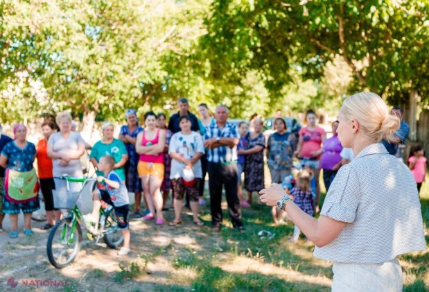 FOTO // La doar o săptămână de la preluarea mandatului, Marina Tauber a început lucrările de iluminare stradală în satul Lopatna