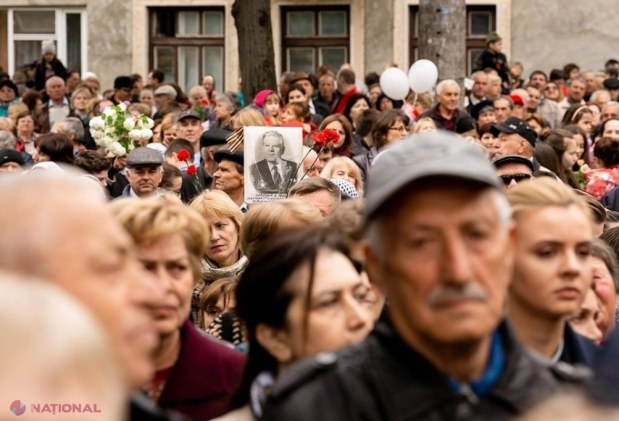 FOTO // Marș consacrat „Zilei Victoriei” la Orhei. „În jur de 4 000 de oameni au participat la manifestația organizată de Primăria Orhei”